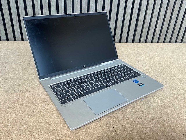 Laptop - hp - probook 450 15.6 inch g9 notebook pc - afbeelding 1 van  5