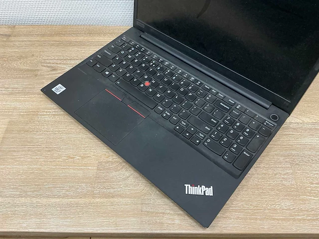 Laptop - lenovo - 20rd004hmh - afbeelding 3 van  4