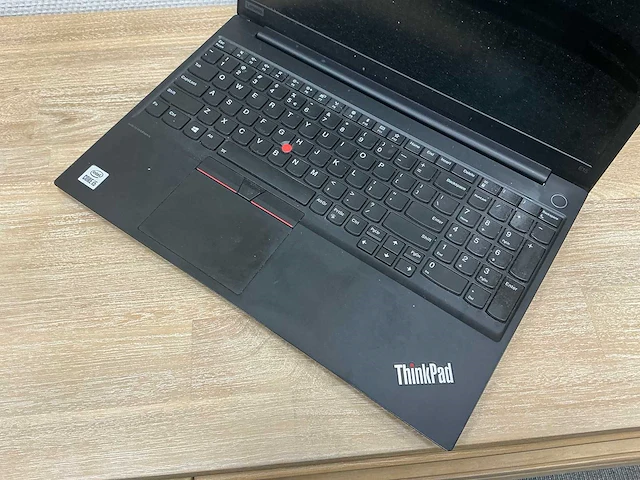 Laptop - lenovo - 20rd004jmh - afbeelding 3 van  4