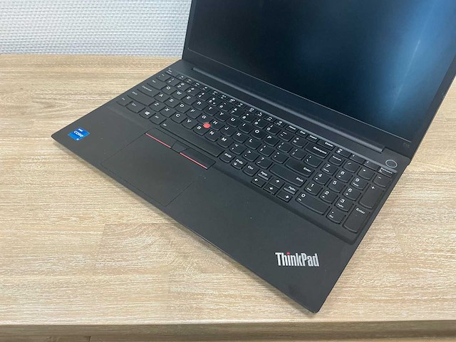 Laptop - lenovo - 20td0028mh - afbeelding 3 van  4
