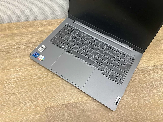 Laptop - lenovo - 21kg - afbeelding 3 van  5