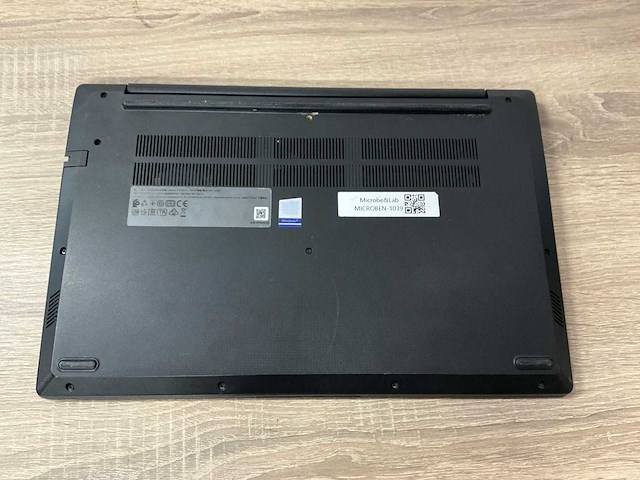 Laptop - lenovo - 82kb - afbeelding 3 van  7