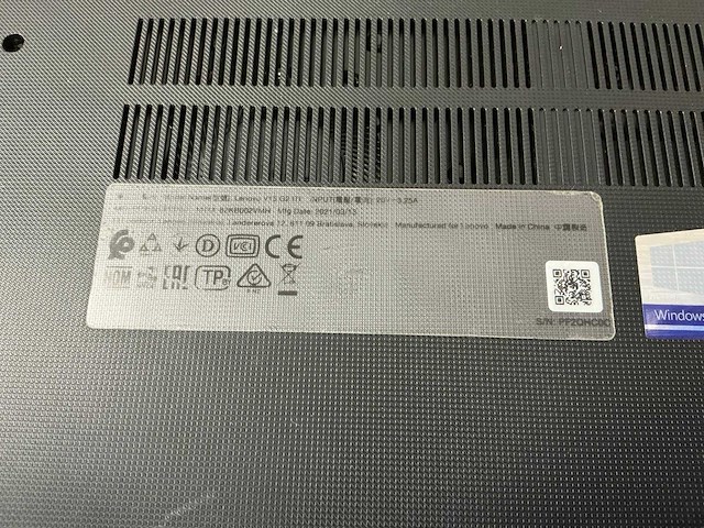 Laptop - lenovo - 82kb - afbeelding 4 van  7