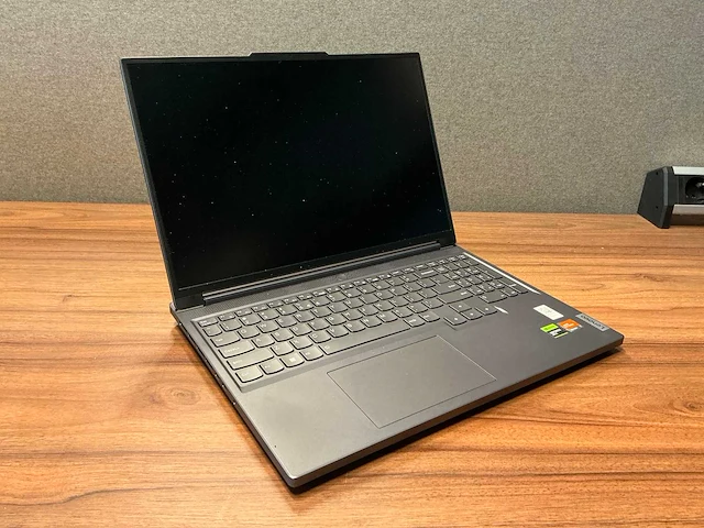 Laptop - lenovo - 82y9 - afbeelding 1 van  9