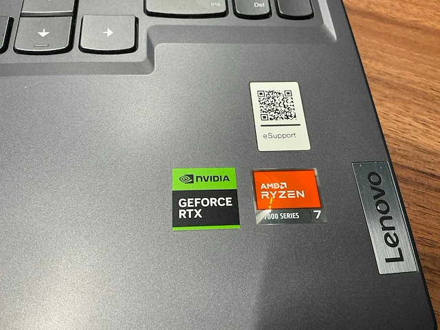 Laptop - lenovo - 82y9 - afbeelding 3 van  7