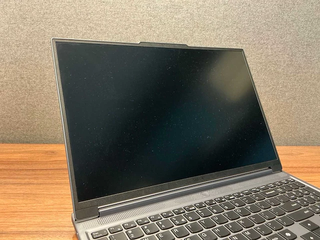 Laptop - lenovo - 83dh - afbeelding 4 van  8
