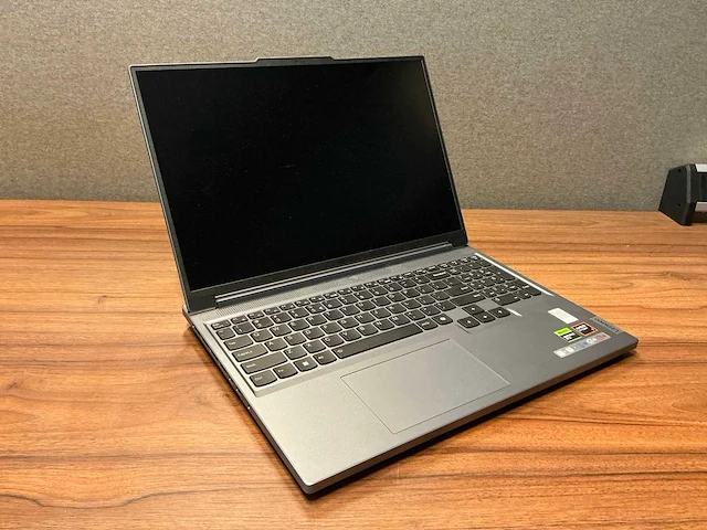 Laptop - lenovo - 83dh - afbeelding 1 van  8