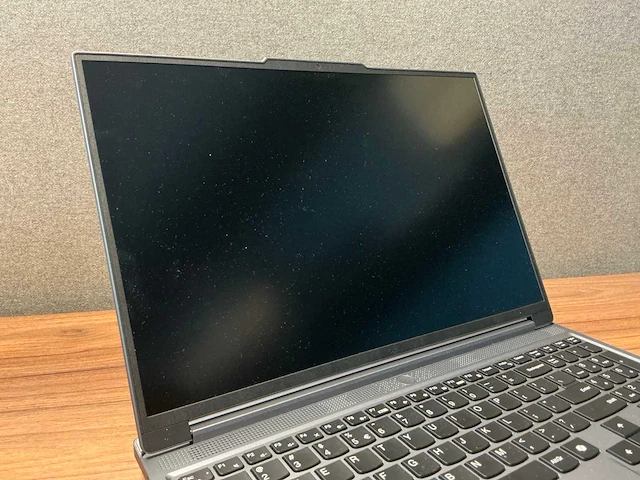Laptop - lenovo - 83dh - afbeelding 4 van  8