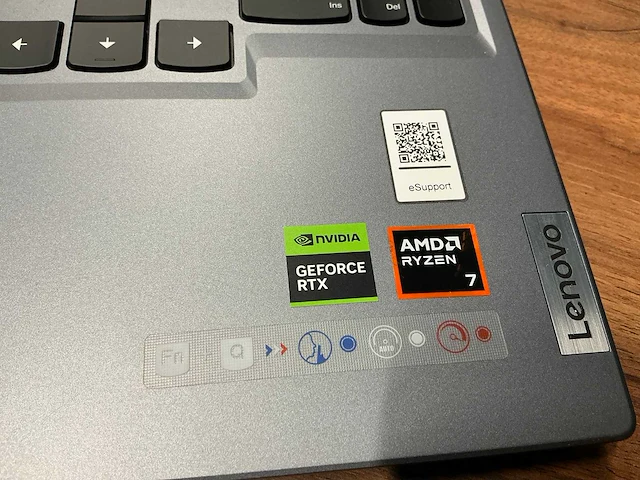 Laptop - lenovo - 83dh - afbeelding 3 van  8