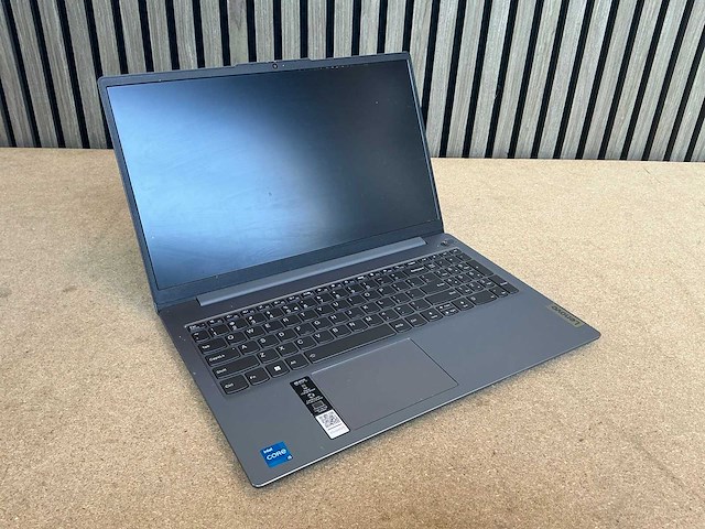 Laptop - lenovo - 83er - afbeelding 1 van  6