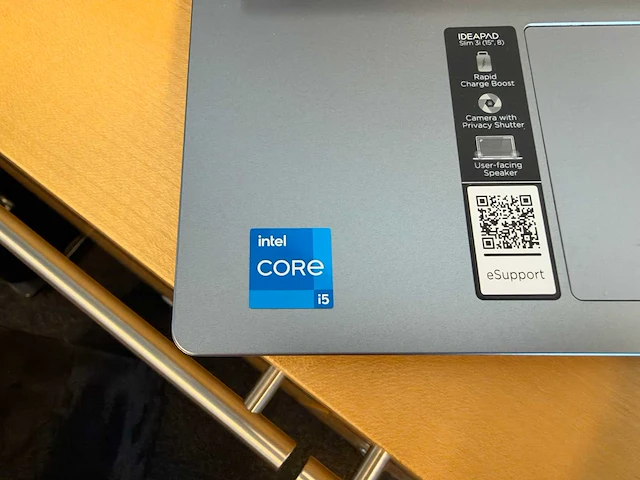 Laptop - lenovo - 83er - afbeelding 3 van  7