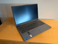 Laptop - lenovo - 83er