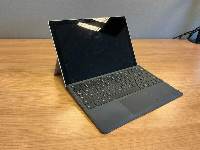 Laptop - microsoft corporation - surface pro - afbeelding 1 van  6