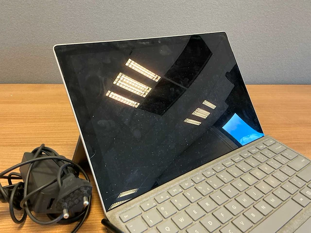 Laptop - microsoft corporation - surface pro - afbeelding 3 van  5