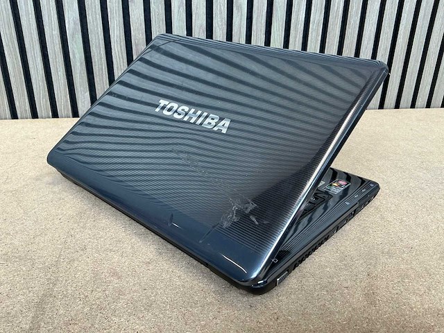 Laptop - toshiba - satellite a300d - afbeelding 5 van  7