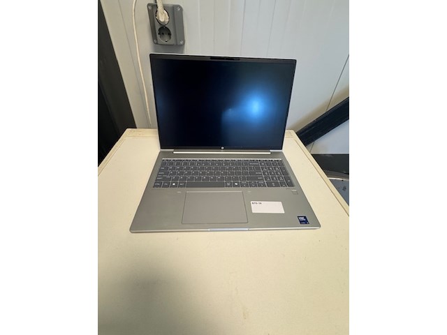 Laptop hp, probook 460 g11, zilver - afbeelding 2 van  8