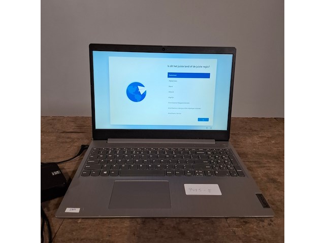 Laptop lenovo, ideapad 3 - afbeelding 1 van  6