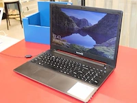 Laptop terra mobile 1513a. 233 gb hdd. 4 gb werkgeheugen. een toetskapje van f3 ontbreekt - afbeelding 2 van  4