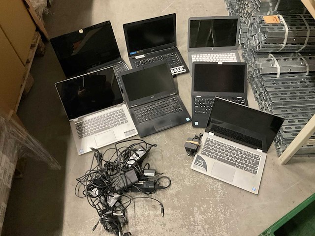 Laptops (7x) - afbeelding 1 van  8