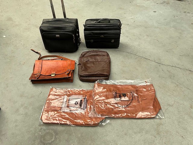 Laptoptassen en koffers o.a. samsonite - afbeelding 1 van  7