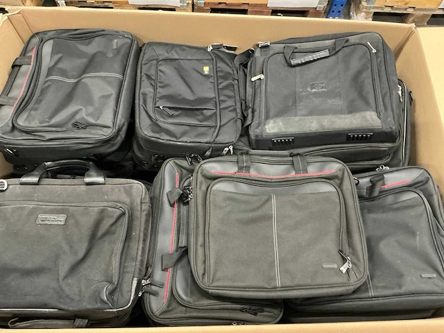 Laptoptassen volle doos - afbeelding 2 van  3