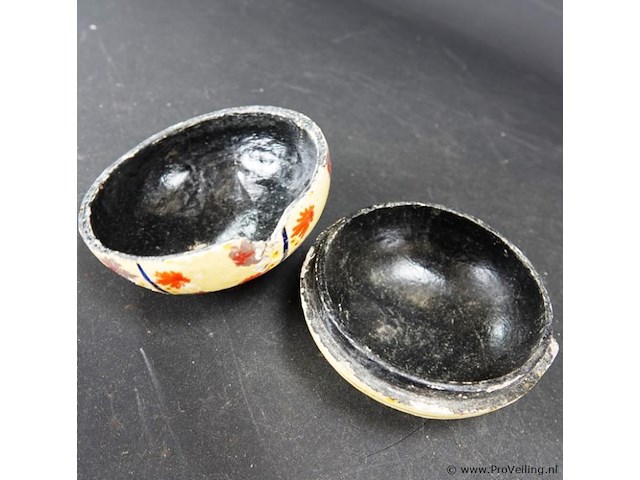 Laqué dekseldoos - afbeelding 4 van  5