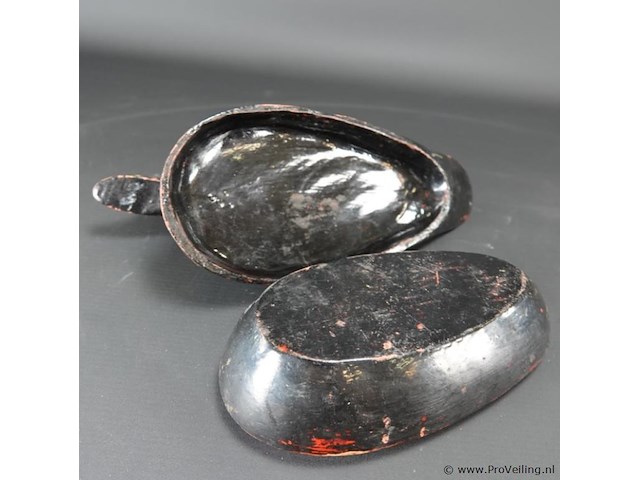 Laqué houten eend als dekseldoos - afbeelding 5 van  5