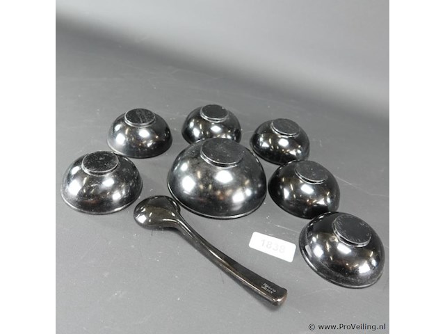 Laqué oosterse pindaset met lepel - afbeelding 5 van  5