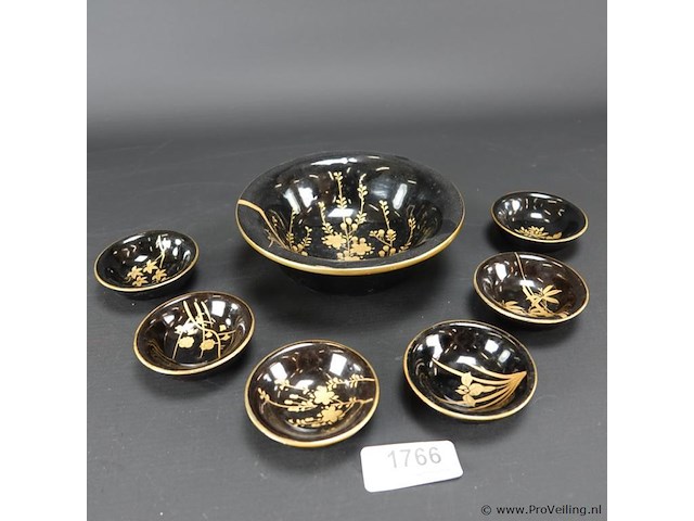 Laqué pindaset - afbeelding 1 van  5