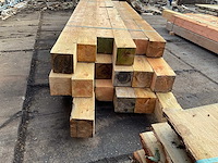 Lariks en douglas balken 150x150 mm (18x) - afbeelding 2 van  5