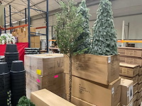 Lariks tree on stam kunstboom (2x) - afbeelding 1 van  4