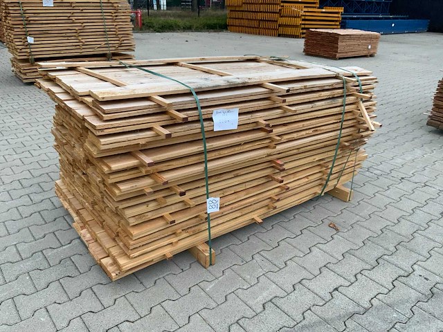 Lariks tuinplank 1800x135x16mm (224x) - afbeelding 1 van  11