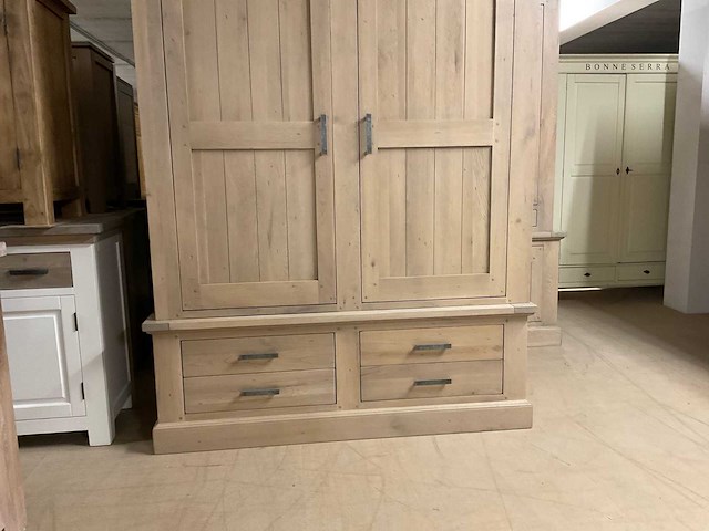 Lariq kledingkast - afbeelding 17 van  19