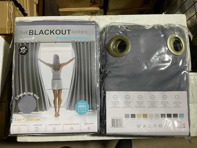 Larson black-out curtains (80x) - afbeelding 2 van  3