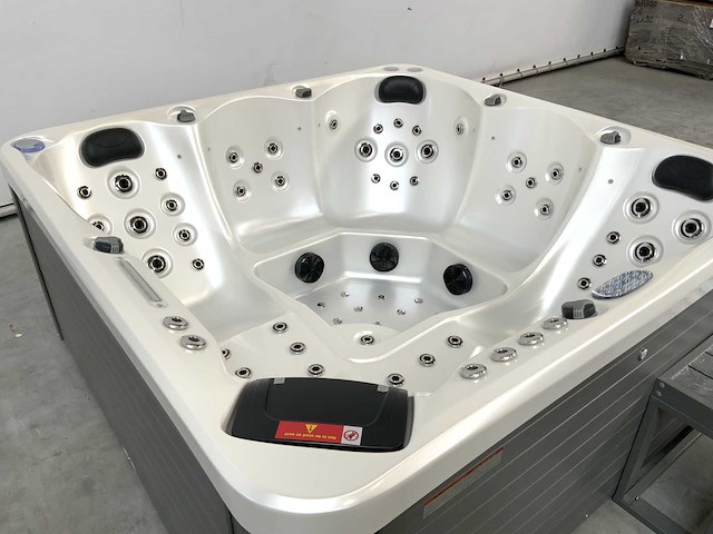 Las vegas - jacuzzi 5 personen 230v - afbeelding 3 van  13