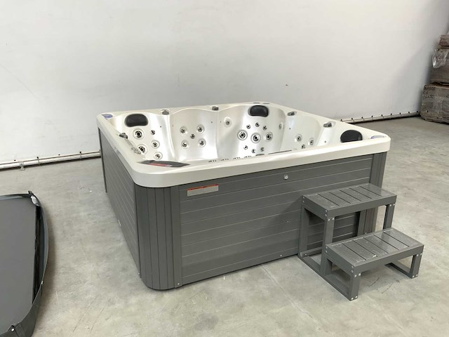 Las vegas - jacuzzi 5 personen 230v - afbeelding 1 van  20