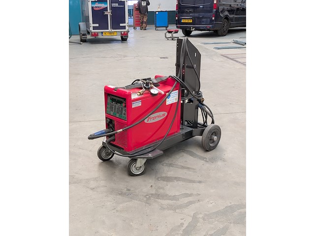 Lasapparaat fronius, transpuls synergic 2700 4r/e - afbeelding 1 van  18