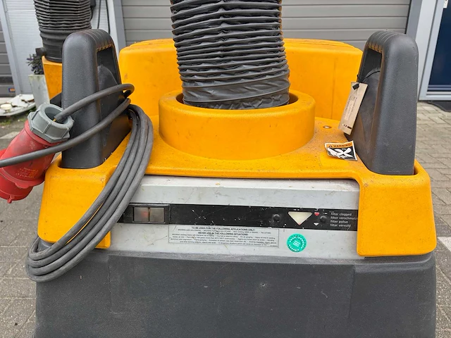 Lasdampafzuiginstallatie - afbeelding 8 van  12