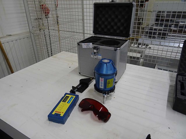 Laser genius - infiniter 6300 - kruislijnlaser - afbeelding 1 van  3