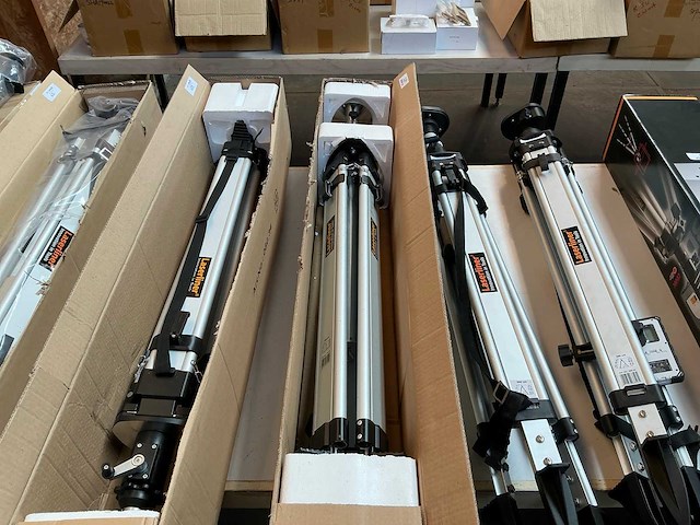 Laserliner 080.34 spindelstatief 300cm - afbeelding 1 van  3
