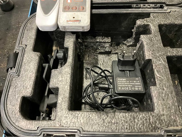 Laserliner cubus bouwlaser + statief - afbeelding 6 van  7