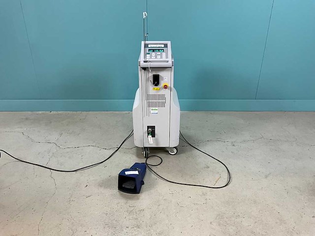 Laserscope - stonelight - chirurgische laser - 2011-06 - afbeelding 8 van  8