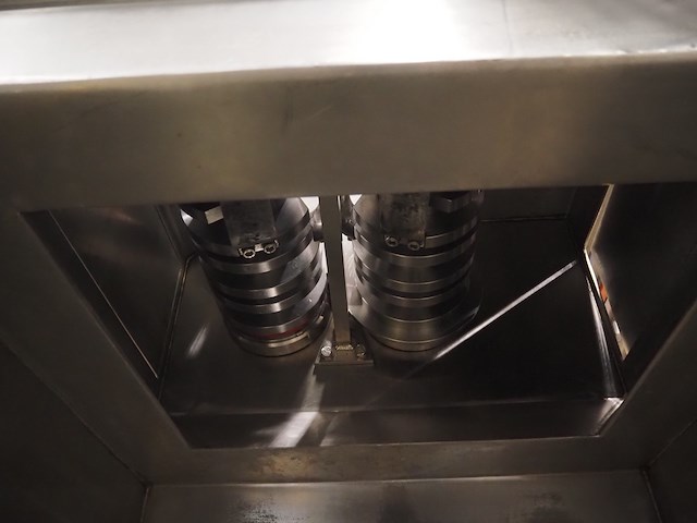 Laska - afbeelding 2 van  16