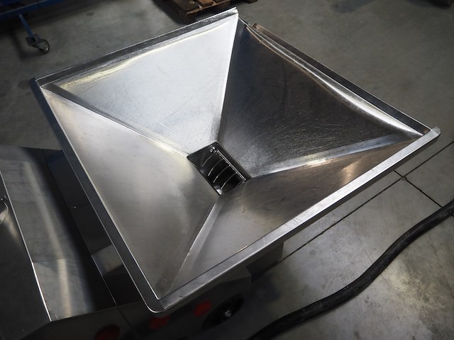 Laska - afbeelding 10 van  14