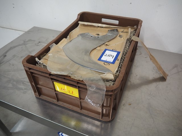 Laska - afbeelding 2 van  8