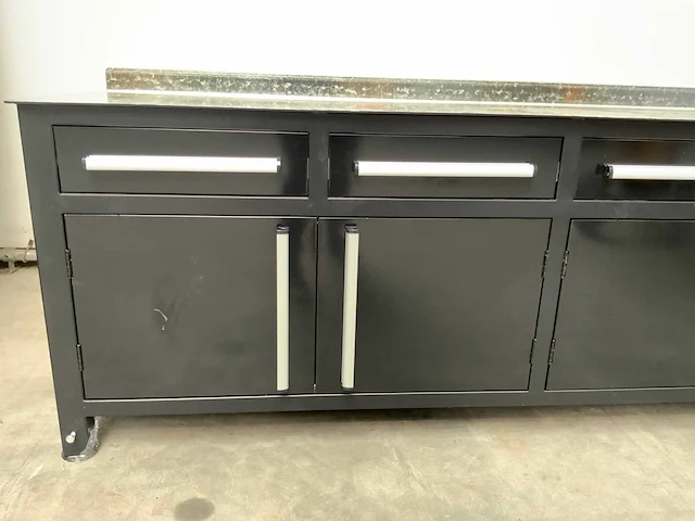 Lastafel 2200x700x850mm - afbeelding 18 van  18