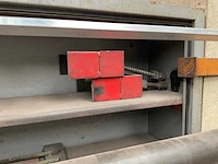 Lastafel, kast en wandgemonteerde draagarm - afbeelding 19 van  22