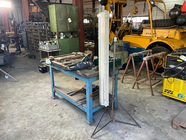 Lastafel / werkbank - afbeelding 2 van  2