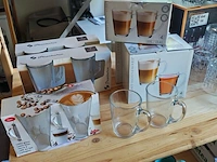 Latte macchiato en thee glazen