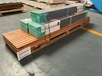 Lattenwand en houtcomposiet schuttingplanken - afbeelding 1 van  5